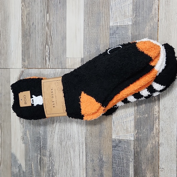 Rae Dunn Cozy Halloween Socks - Picture 4 of 8